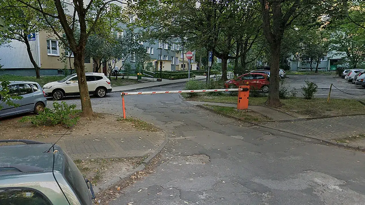 Zdjęcie Jak otworzyć szlaban na osiedlu bez problemów i zbędnych kosztów